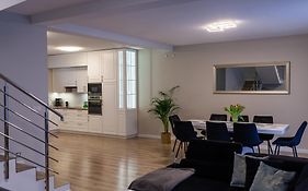 Prestige House Targi Kielce Cedzyna Zalew